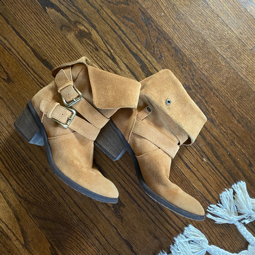 Donald J. Pliner Danee Tan Suede Boot